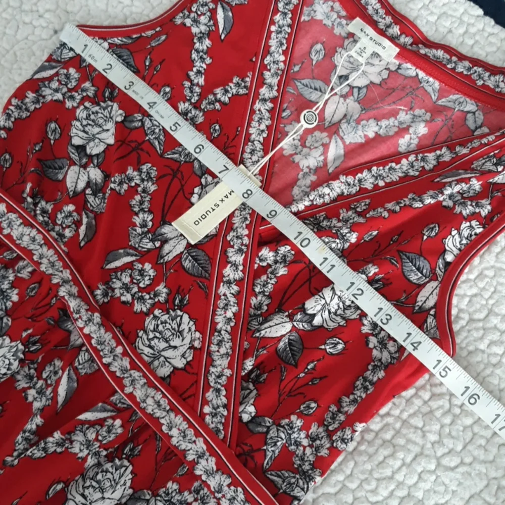 New Max Studio Size Small Red Floral Sleeveless Faux Wrap V-Neck Dress - Picture 8 of 16